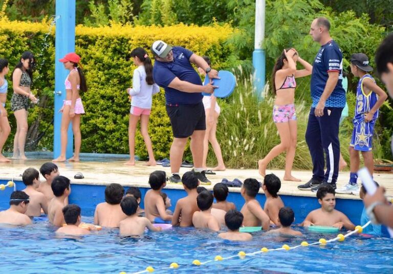 Con cupo completo, comenzó el segundo turno de colonia de vacaciones en el Jaime Zapata