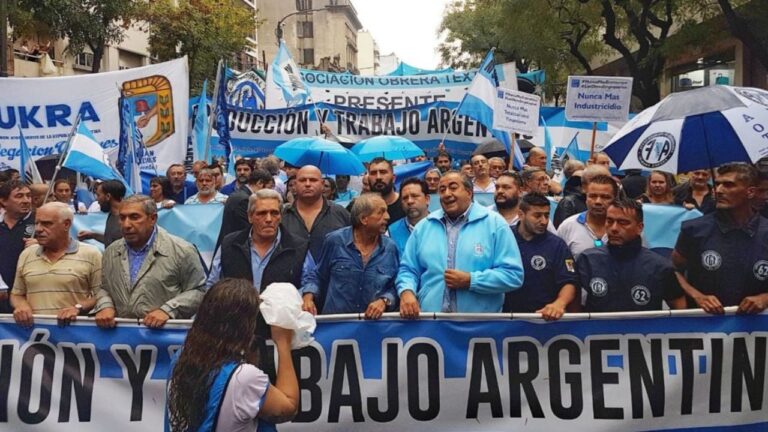 La CGT suspendió el paro y los docentes inician las clases el 5 de marzo