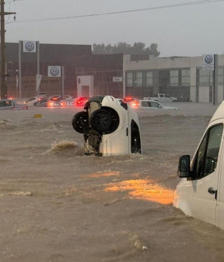 VIDEO| Temporal trágico en Bahía Blanca: seis muertos, más de mil evacuados y calles anegadas